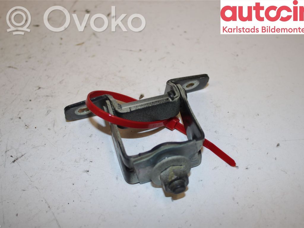 KIA Stonic Tailgate/trunk/boot hinge 
