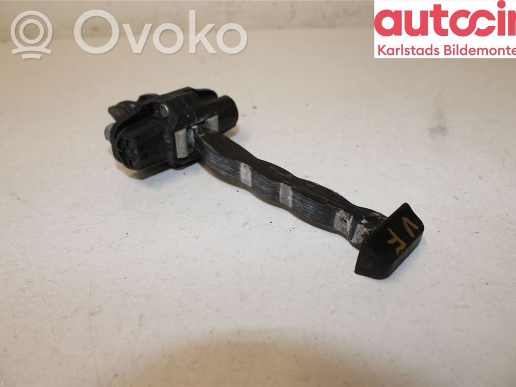 Ford Focus Etuoven pidätin 