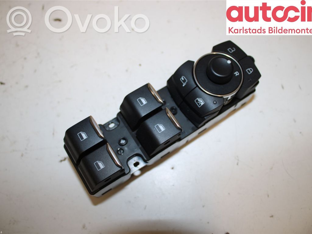 Ford Focus Electric window control switch 