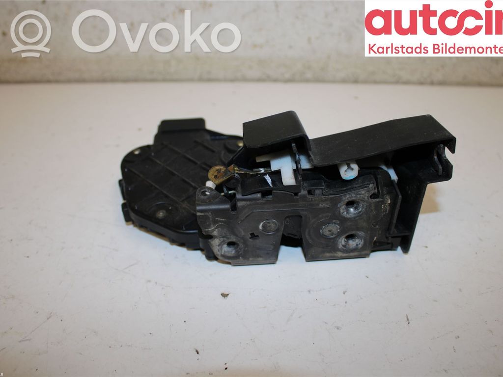 Volvo V50 Priekinė durų spyna 