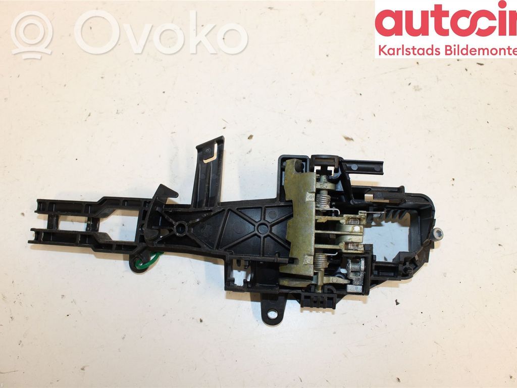 BMW 1 E81 E87 Front door exterior handle 