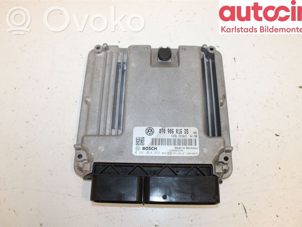 Volkswagen Transporter - Caravelle T5 Unitate/modul comandă injecție 