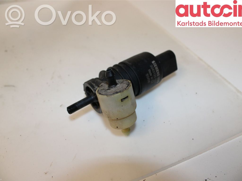 Mitsubishi Outlander Windscreen/windshield washer pump 