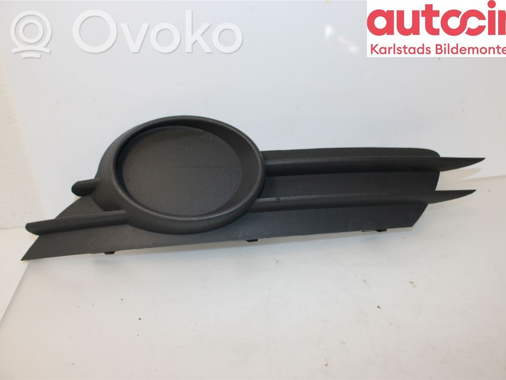 Opel Corsa D Etupuskurin alempi jäähdytinsäleikkö 