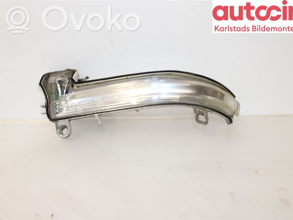 BMW i3 Front fender indicator light 