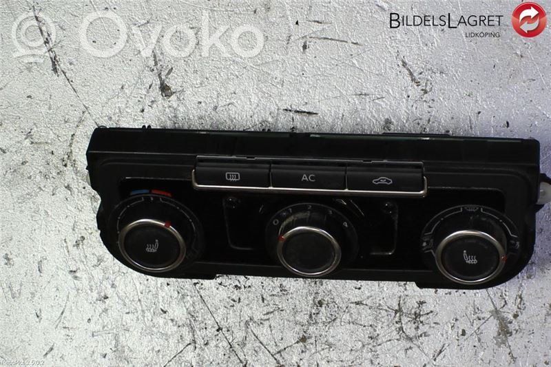 Volkswagen Golf VI Climate control unit 