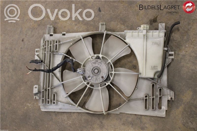 Toyota Corolla E120 E130 Elektrinis radiatorių ventiliatorius 
