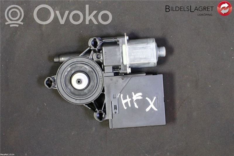 Volkswagen PASSAT B7 Silnik regulatora szyby drzwi przednich 