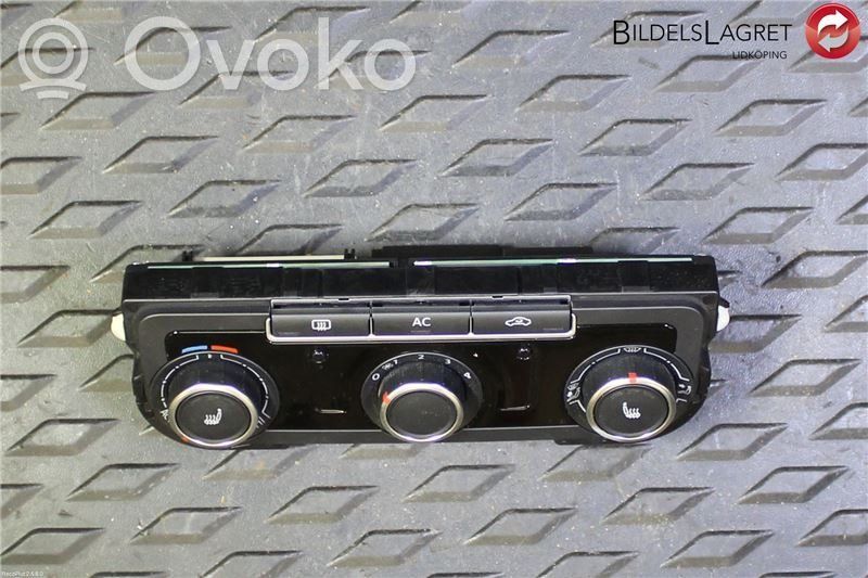Volkswagen Golf VI Climate control unit 