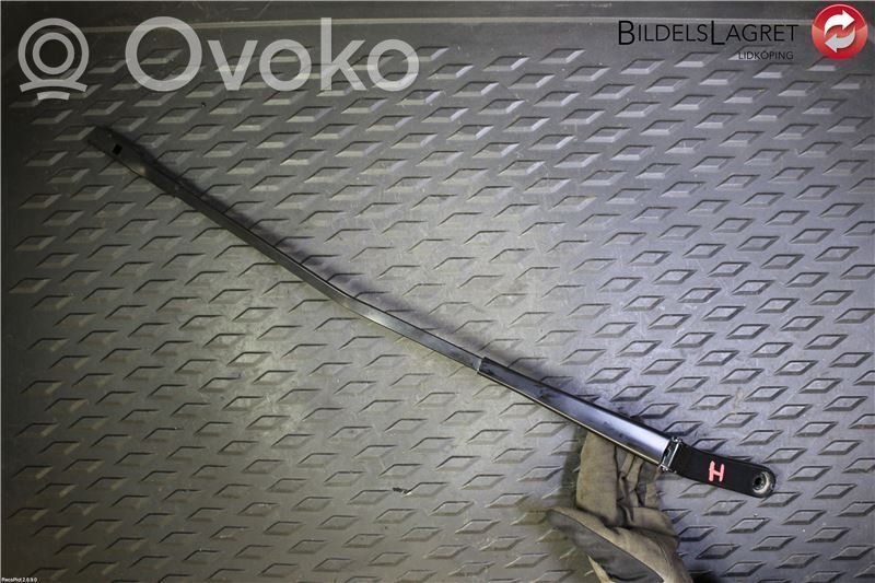 Audi A6 S6 C7 4G Ramię wycieraczki szyby przedniej / czołowej 