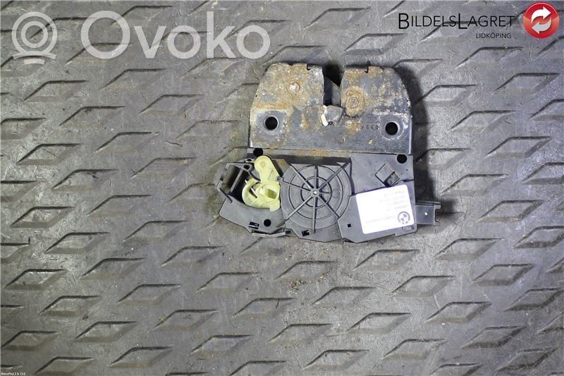 BMW 3 E90 E91 Aizmugurējā pārsega slēdzene 