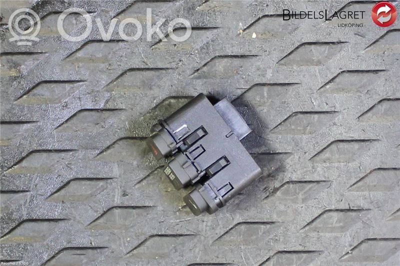 Volkswagen Up Botón interruptor de luz de peligro 