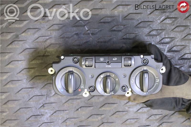 Volkswagen Golf V Climate control unit 