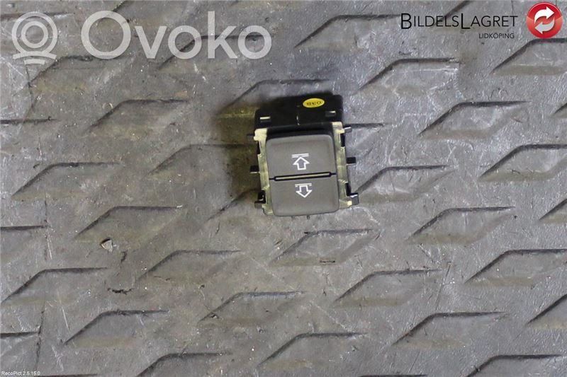 Volkswagen Golf VII Przycisk szyberdachu 