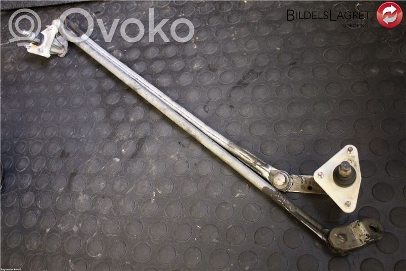 Front wiper linkage