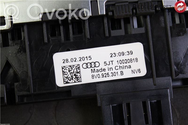 Audi A3 S3 8V Hazard light switch 