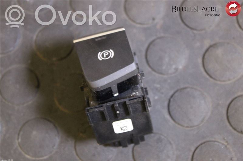 Audi A4 S4 B9 Przycisk / Włącznik hamulca ręcznego 