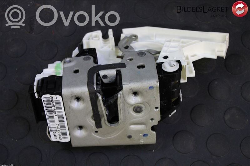 Fiat Freemont Zamek drzwi tylnych 