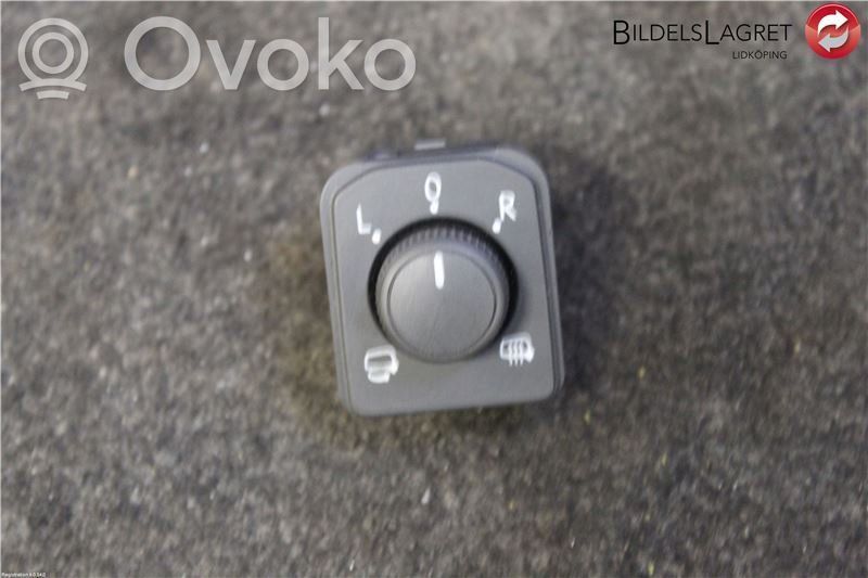 Skoda Kodiaq Interruptor del espejo lateral 
