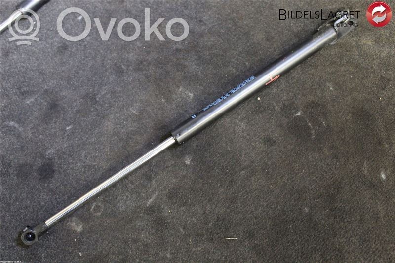 Mitsubishi ASX Tailgate strut 
