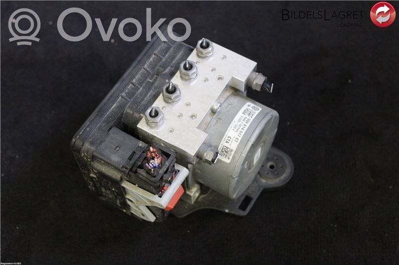 Volkswagen PASSAT B8 ABS Pump 