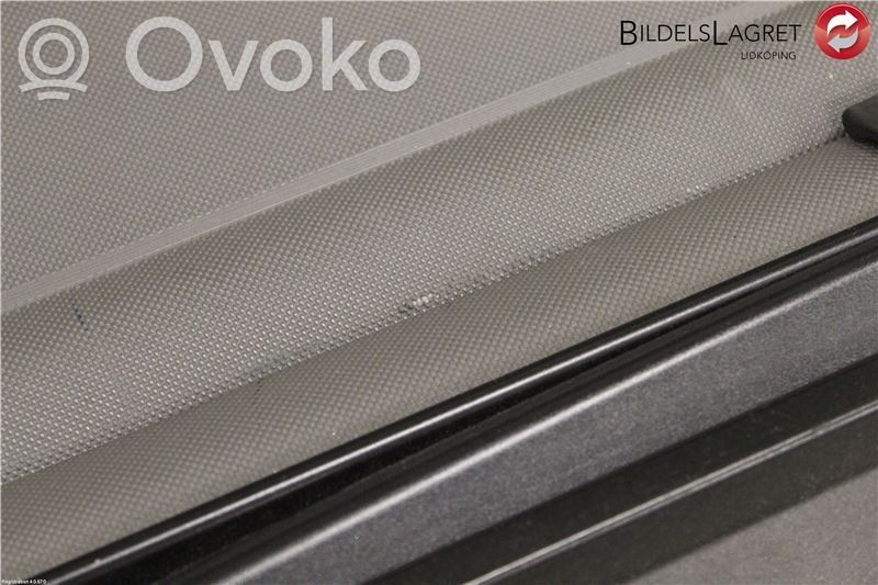 Audi A4 S4 B7 8E 8H Roleta bagażnika 