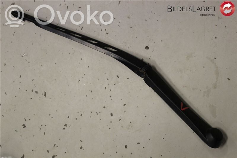 BMW 5 E60 E61 Wischerarm vorne 
