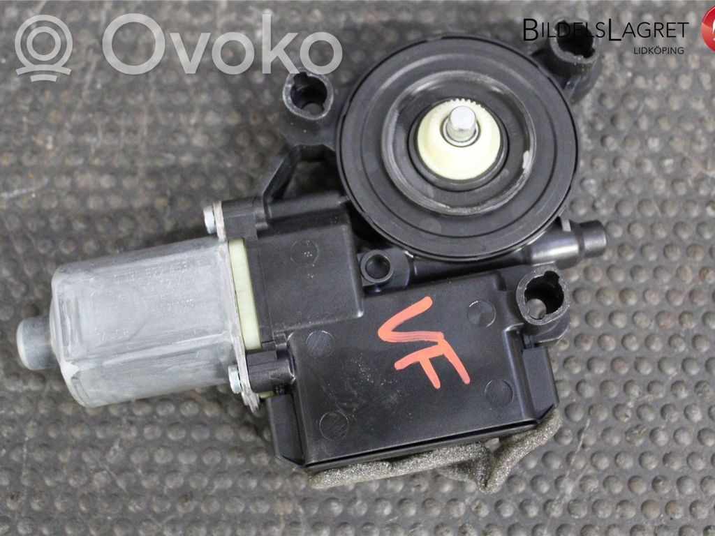 Silnik regulatora szyby drzwi przednich   7E0959801NZ01,7E0959801N,7E0959801J