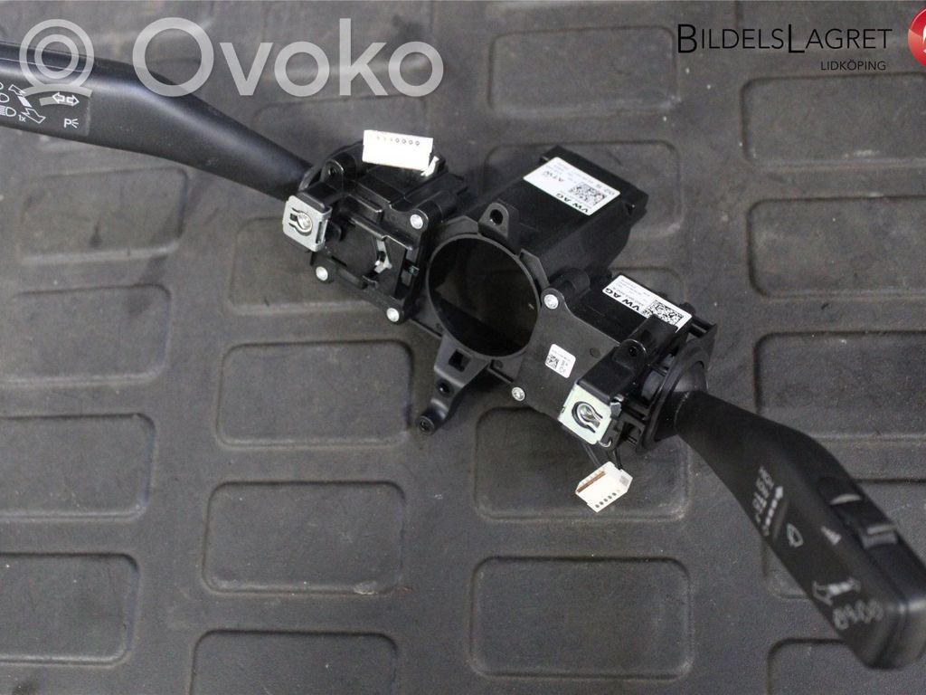 Volkswagen Caddy Interruptor/palanca de limpiador de luz de giro 