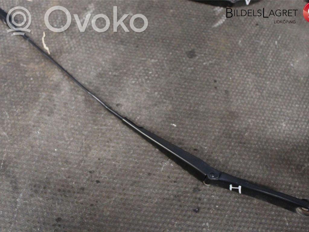 Audi A4 S4 B8 8K Ramię wycieraczki szyby przedniej / czołowej 