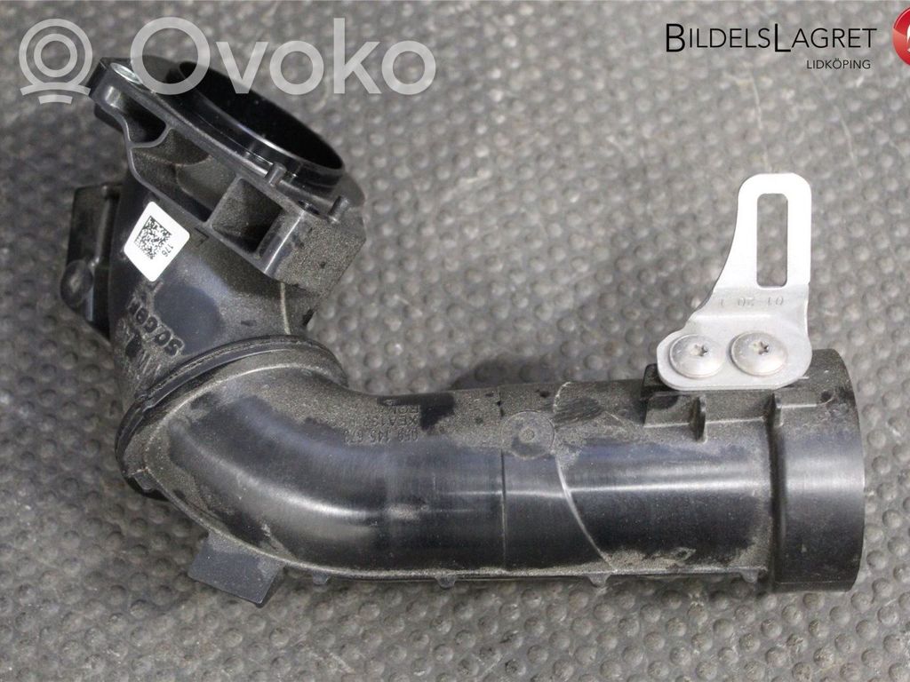 Volkswagen Touareg III Intercooler hose/pipe 