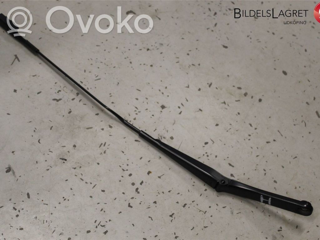 Audi A4 S4 B8 8K Ramię wycieraczki szyby przedniej / czołowej 