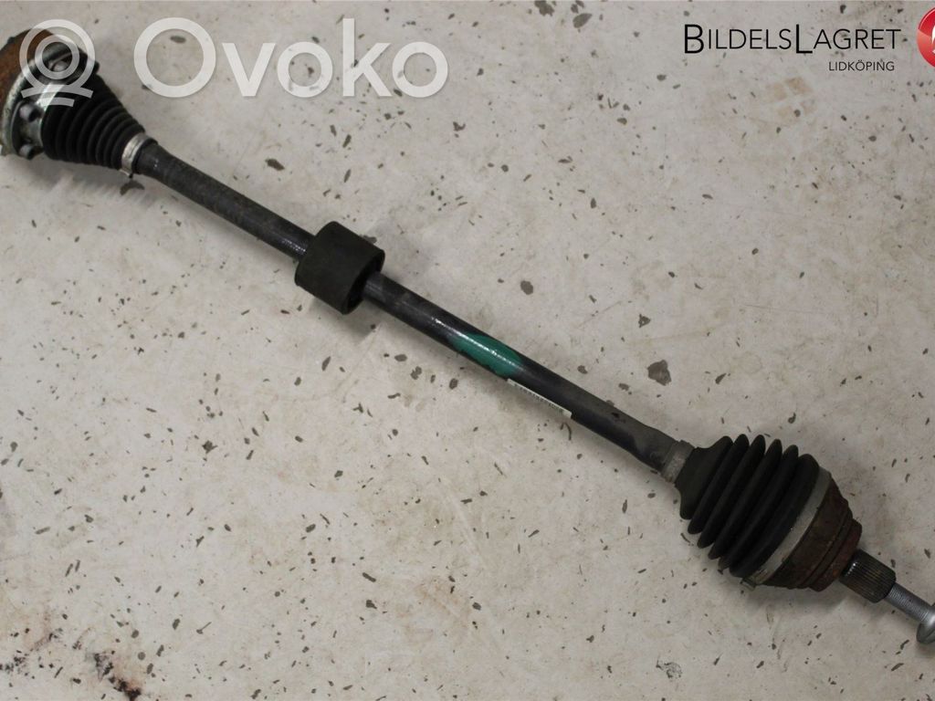 Audi A3 S3 8V Półoś przednia 