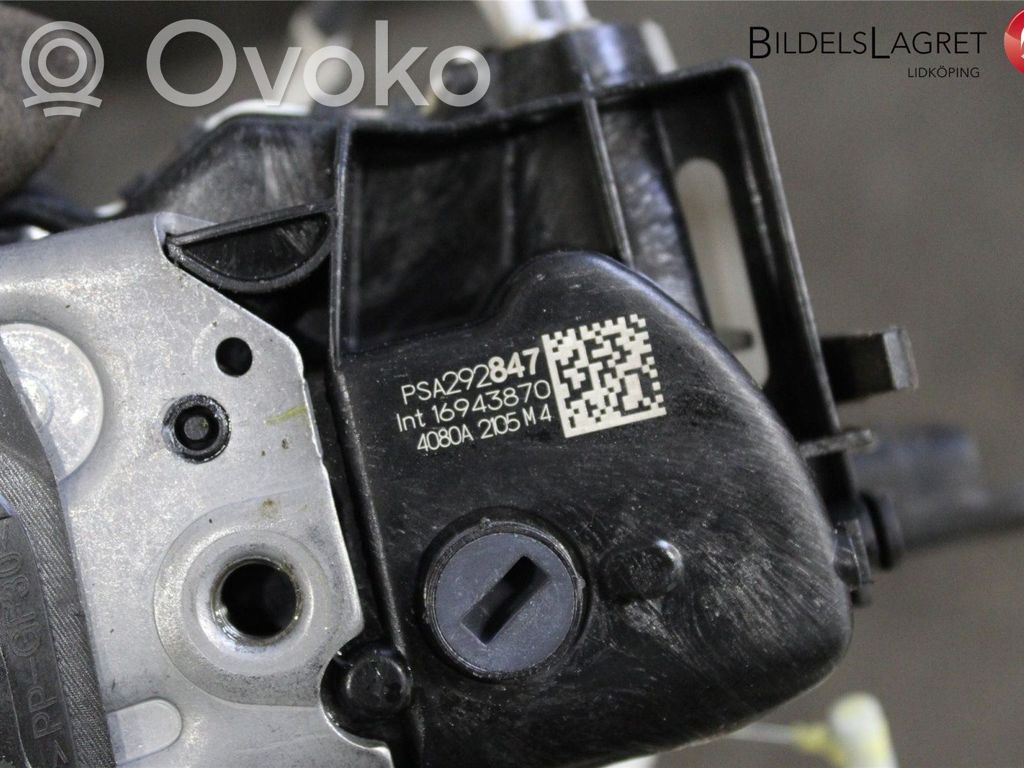 Peugeot 208 II Zamek drzwi przednich 