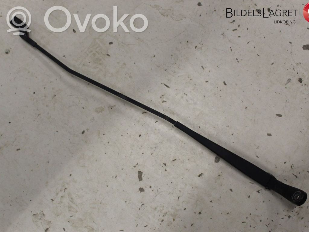 Citroen Berlingo Front wiper blade arm 