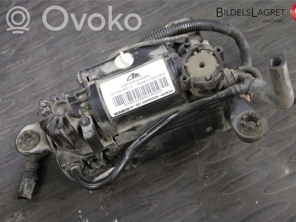 Audi A8 S8 D3 4E Pneimatiskās piekares kompresors 