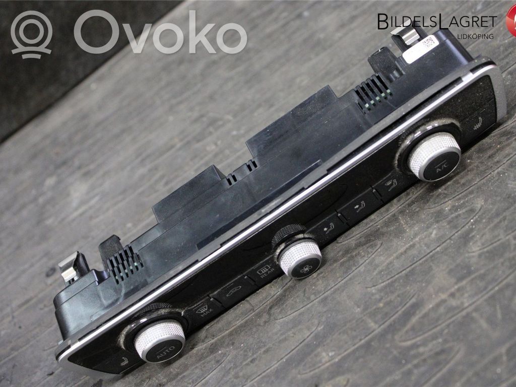 Audi Q3 F3 Climate control unit 