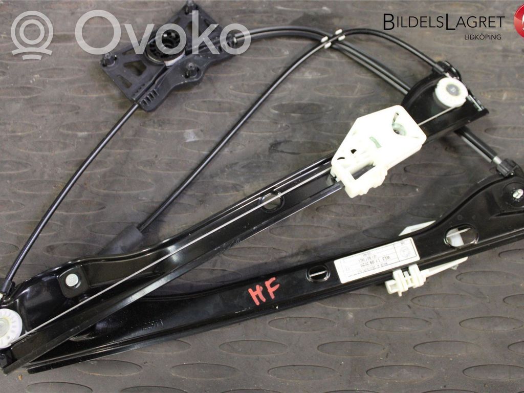 Skoda Fabia Mk3 (NJ) Mechanizm podnoszenia szyby przedniej bez silnika 