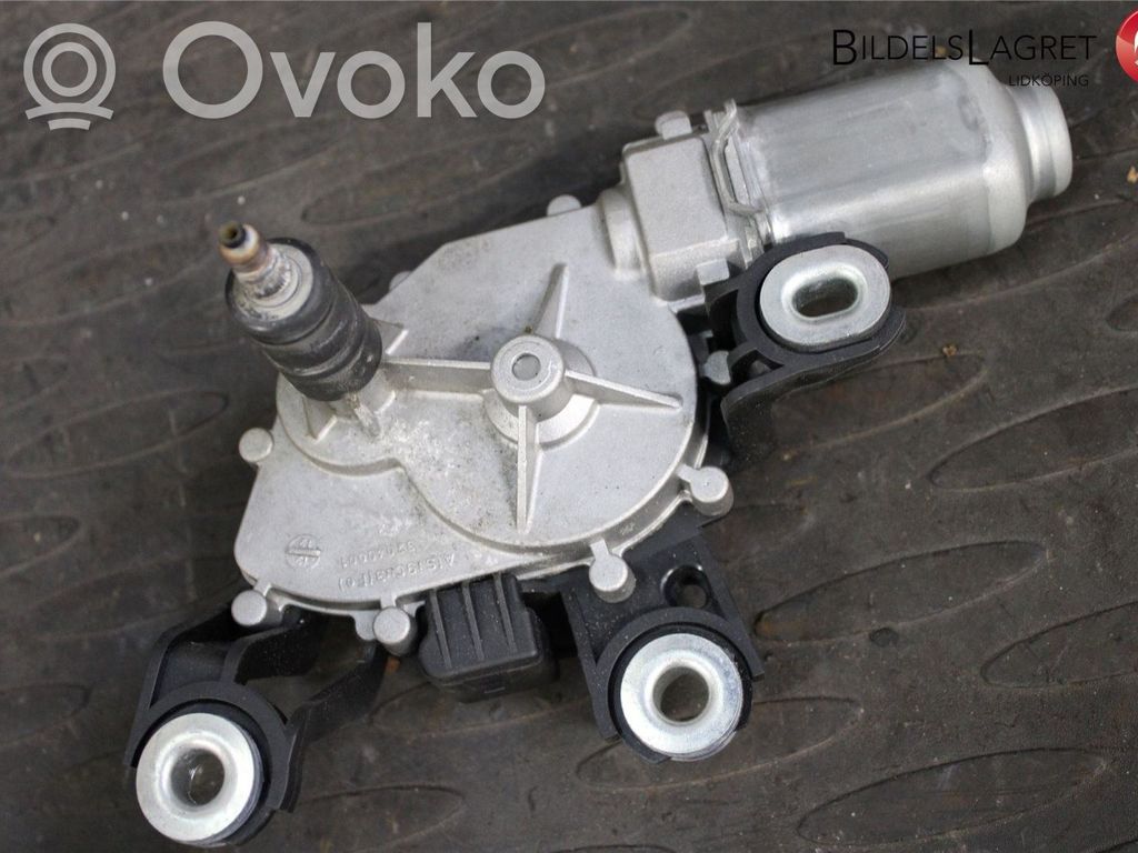 Audi Q3 8U Silniczek wycieraczki szyby tylnej 