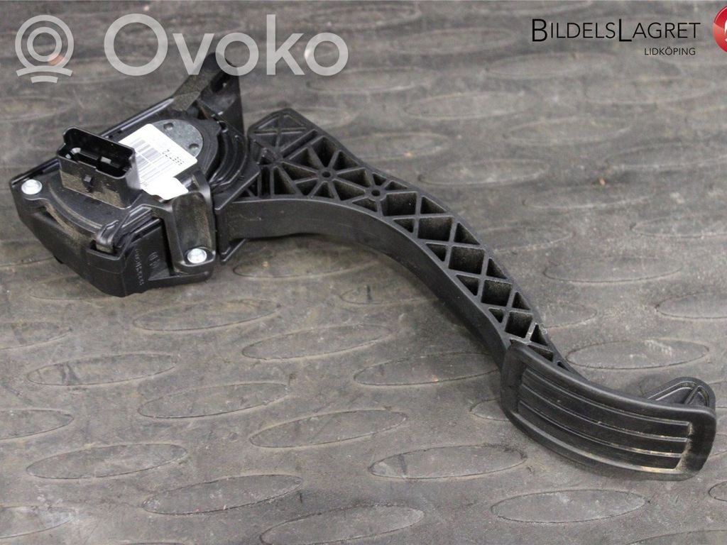 Opel Vivaro Accelerator throttle pedal 