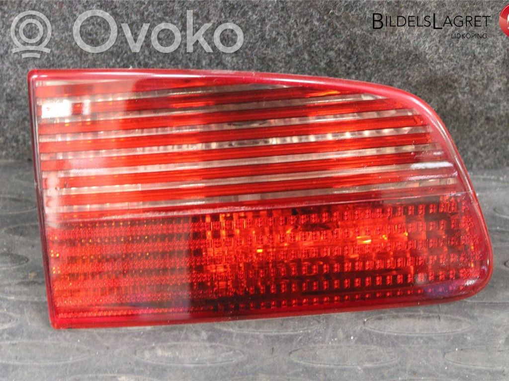 Saab 9-5 Takaluukun takavalot 