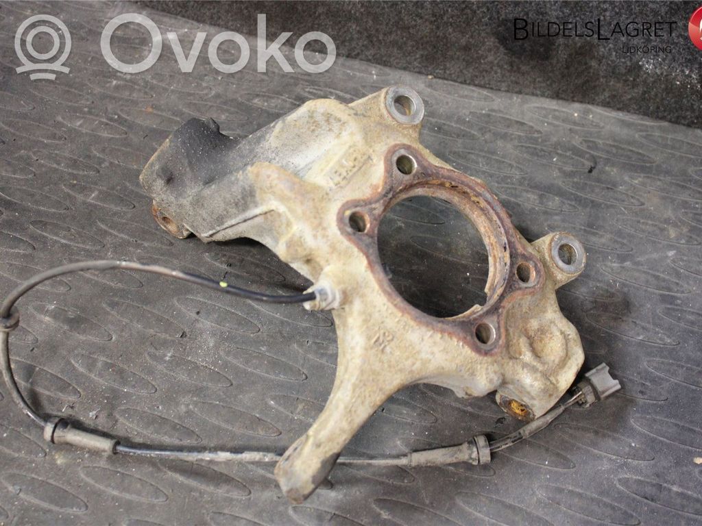 Nissan Qashqai Zwrotnica koła przedniego 
