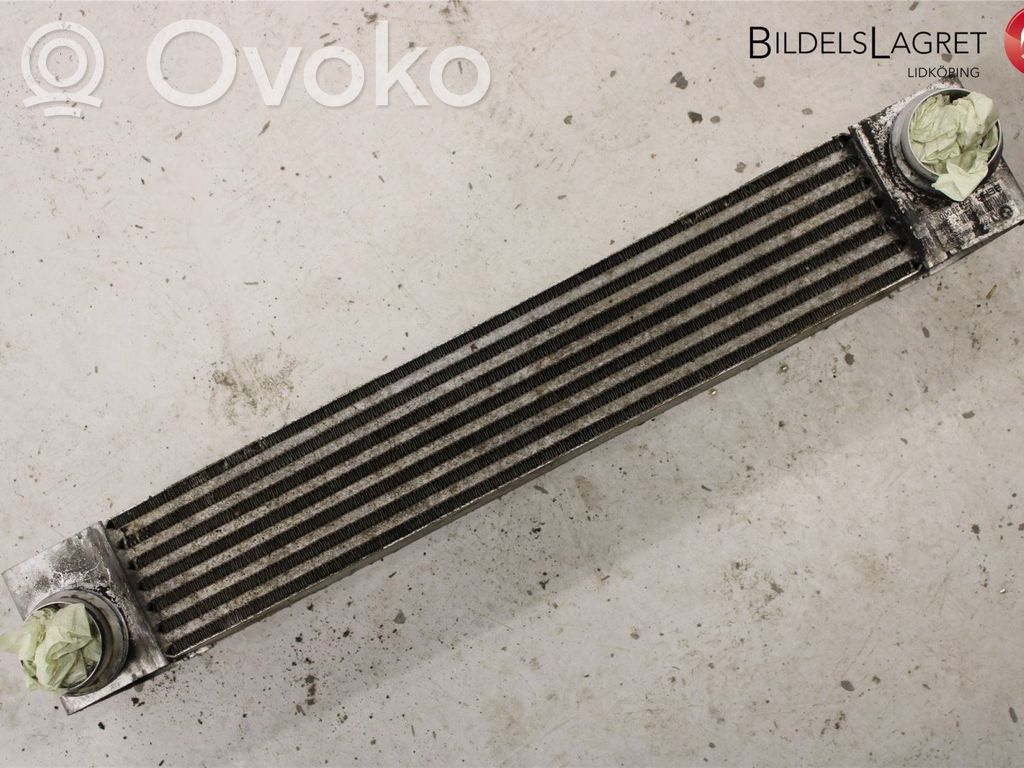BMW 5 E60 E61 Radiatore intercooler 