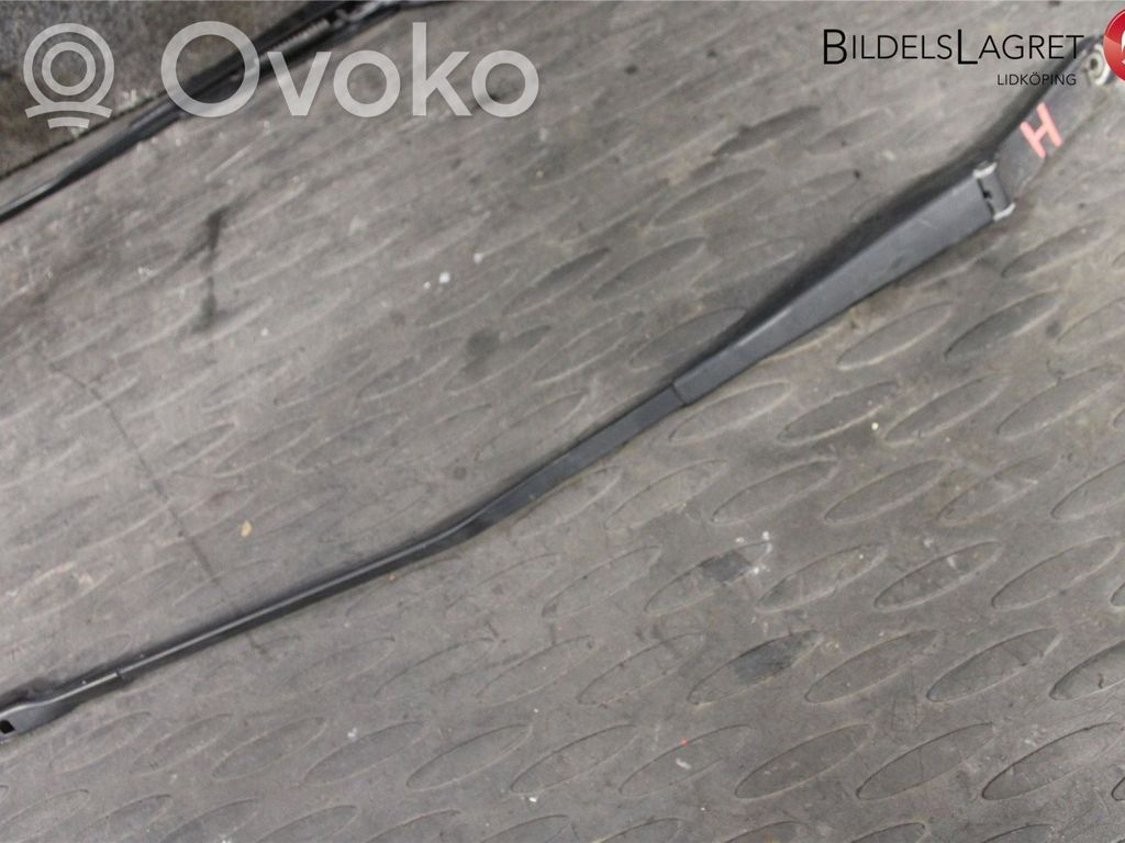 Audi A6 S6 C7 4G Ramię wycieraczki szyby przedniej / czołowej 