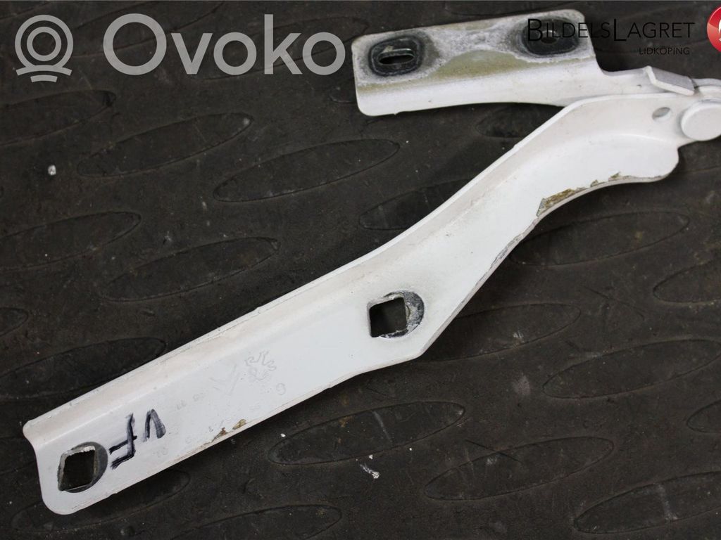 Citroen Berlingo Konepellin saranat 