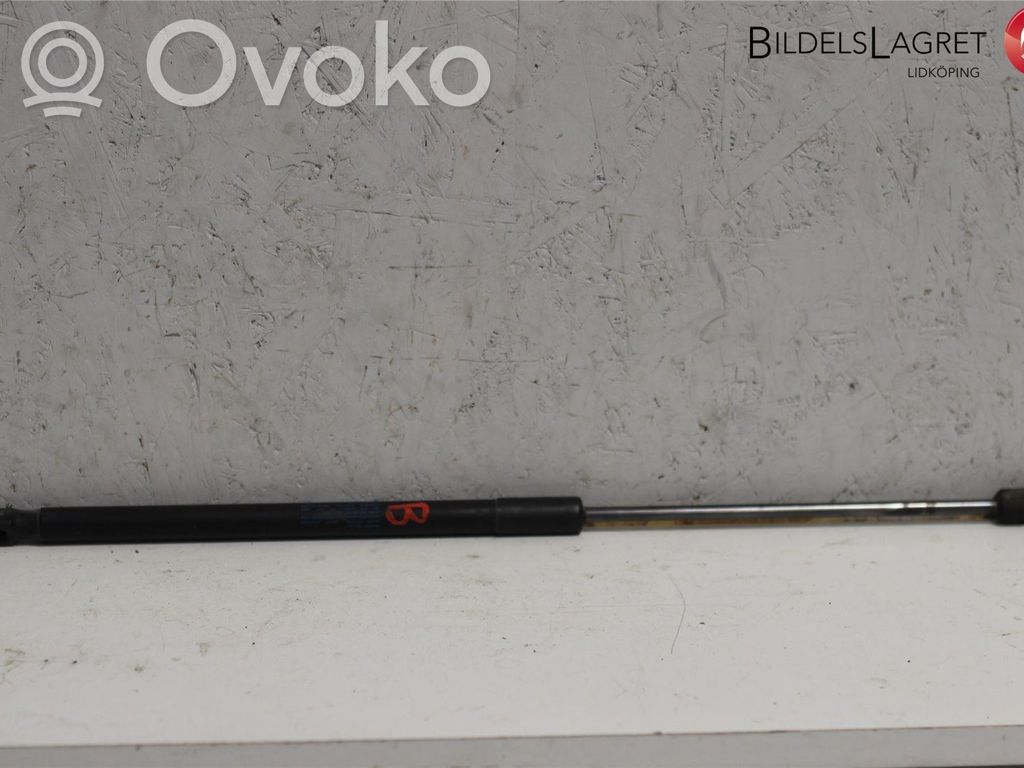 KIA Ceed Tailgate strut 