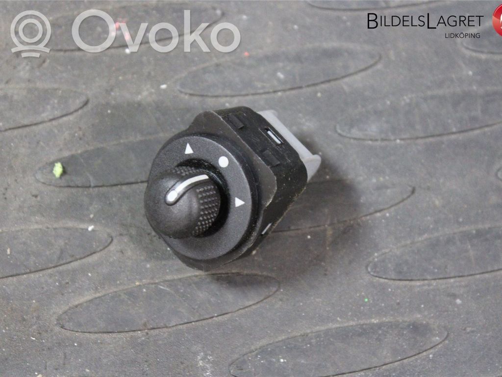 Opel Combo D Wing mirror switch 