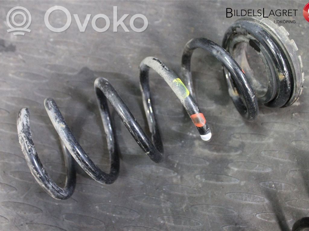Volvo V60 Etukierrejousi 