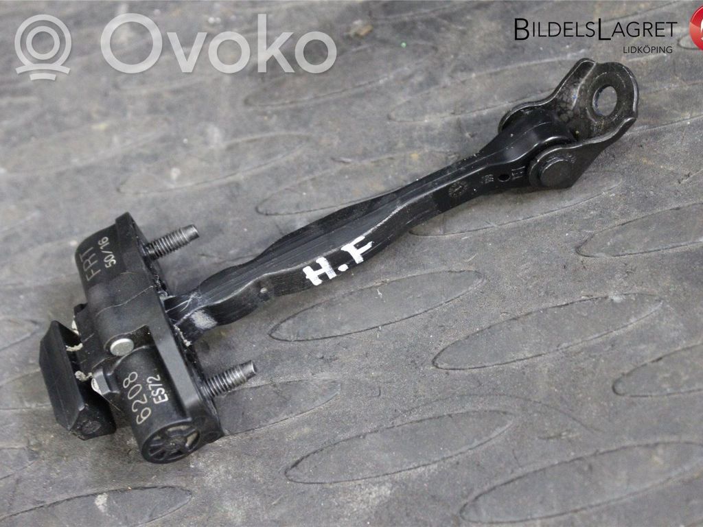 Opel Astra K Etuoven pidätin 