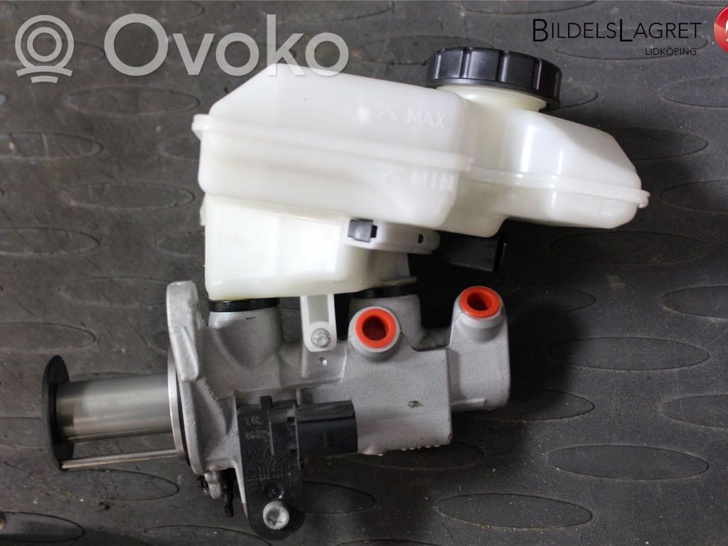 Skoda Fabia Mk4 (6VA) Cilindro del sistema frenante 